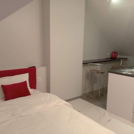 Pure Apartments Vip 5 Lviv Luaran gambar