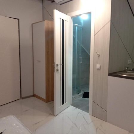 Pure Apartments Vip 5 Lviv Luaran gambar