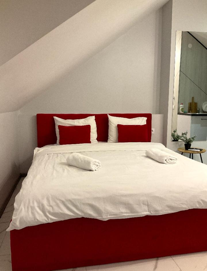 Pure Apartments Vip 5 Lviv Luaran gambar